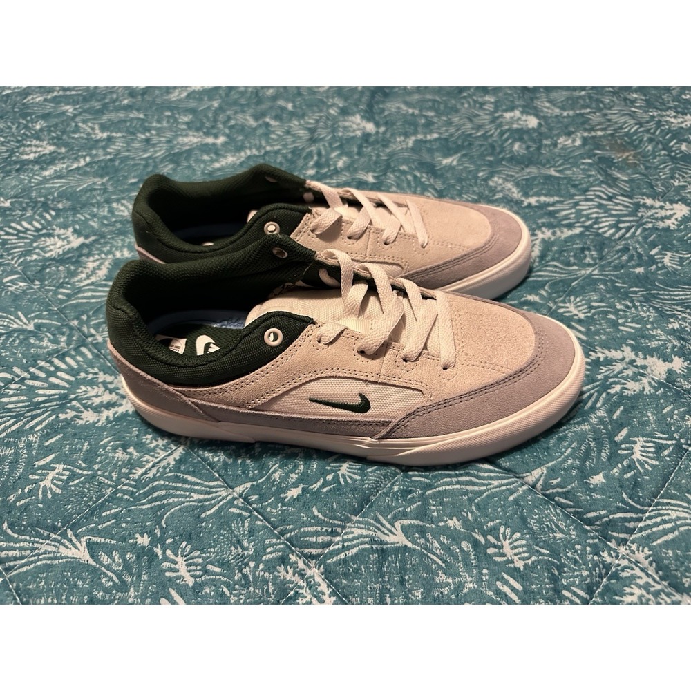 Nike‎ SB Malor Shoes Men's Size 6 Platinum Tint (green/gray)